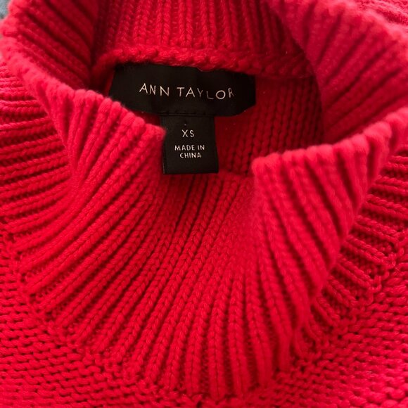 Ann Taylor Red Cable Knit Mock Neck Sweater XS - Picture 3 of 4